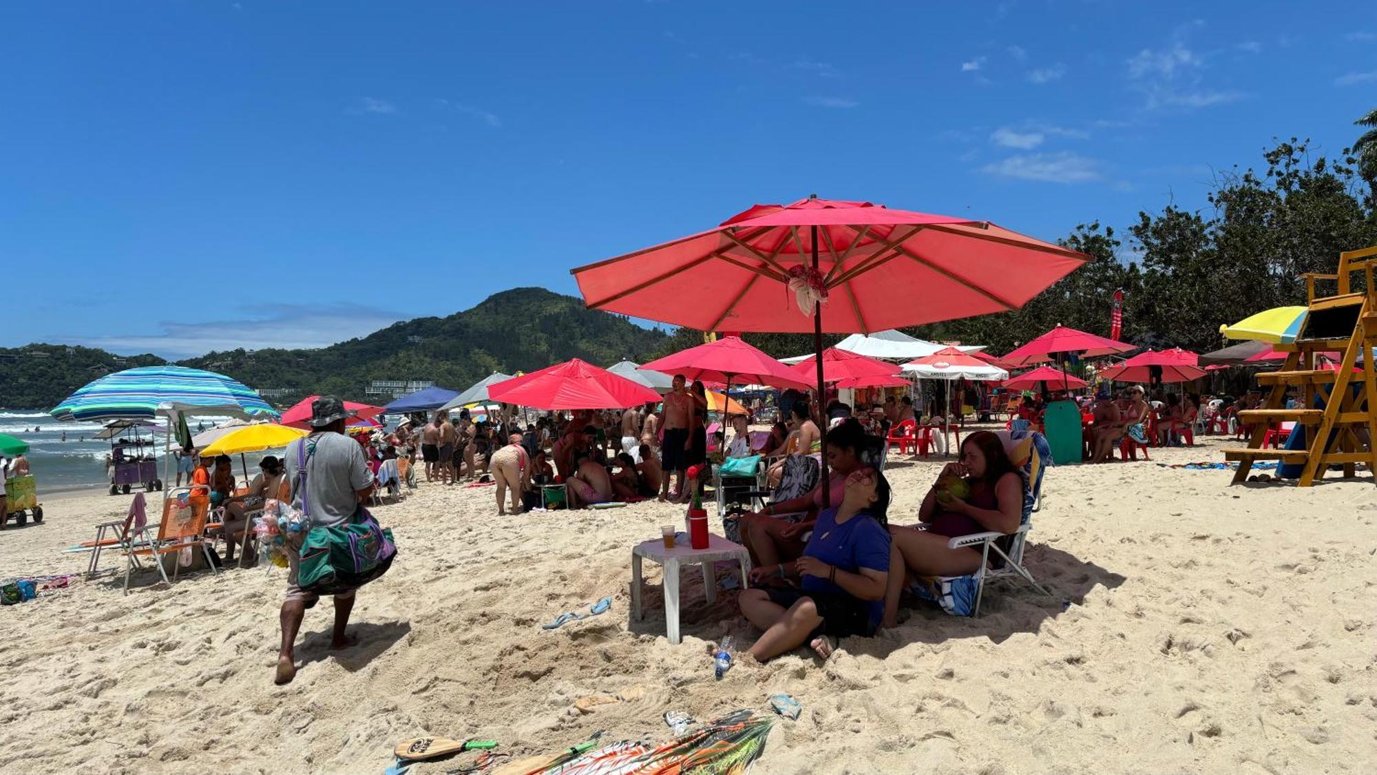 Condominio Com Muita Diversao Toninhas Ubatuba Esterno foto